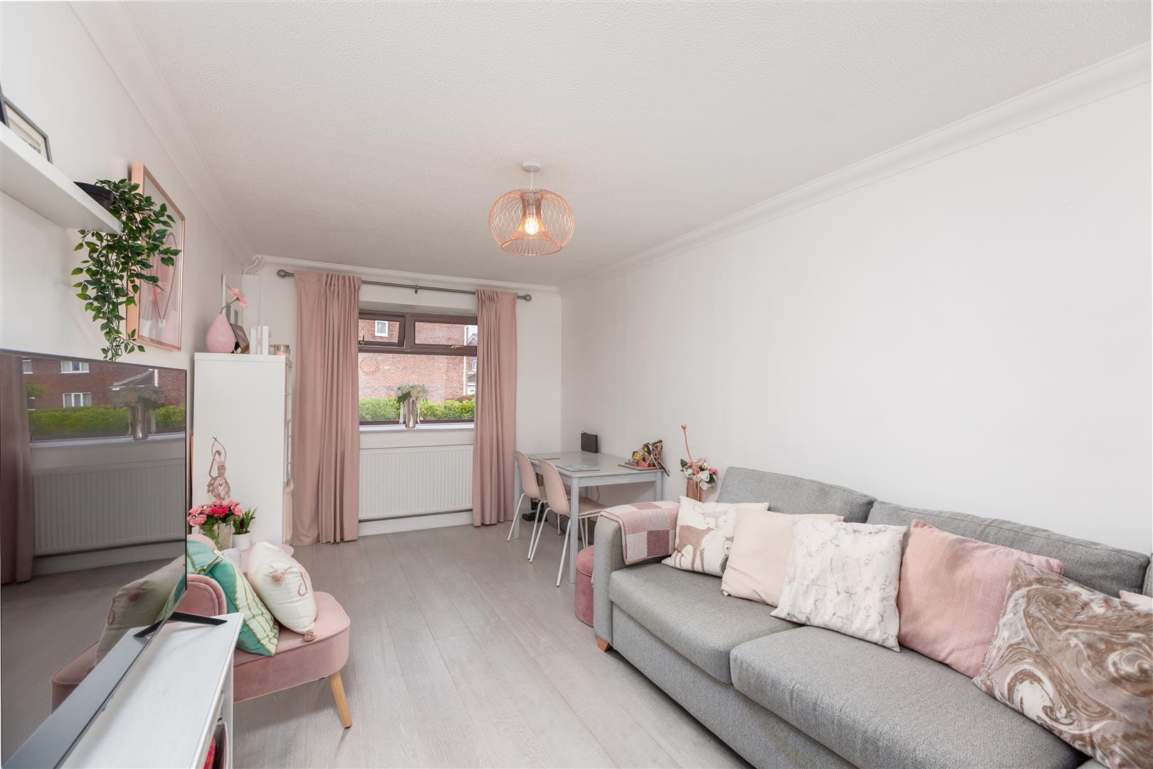 Y Dolau, Llangyfelach, Swansea, SA6 6BN